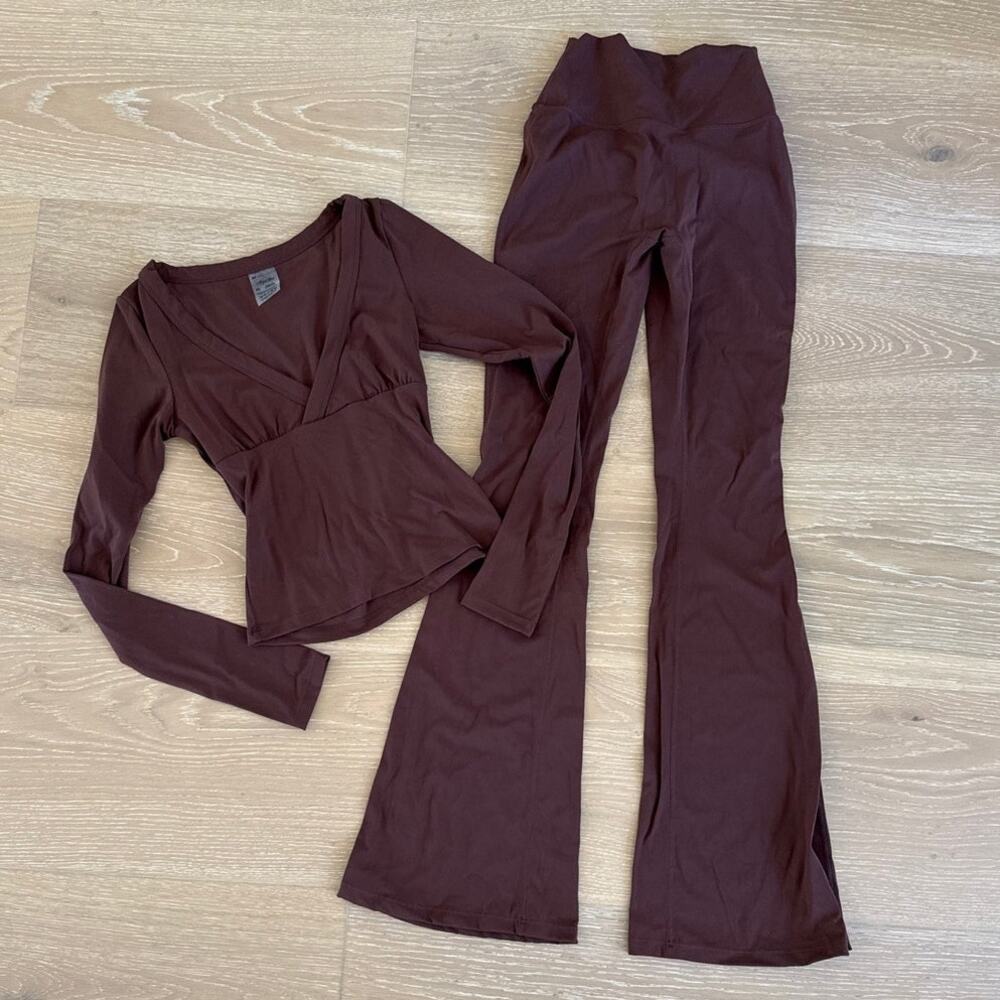All for Mimi Workout Set Cross Front Top Scrunch Leggings Size XS Brown